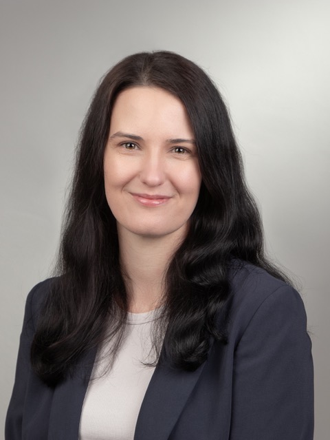 Porträt Bild von Dr. Julia Plaß